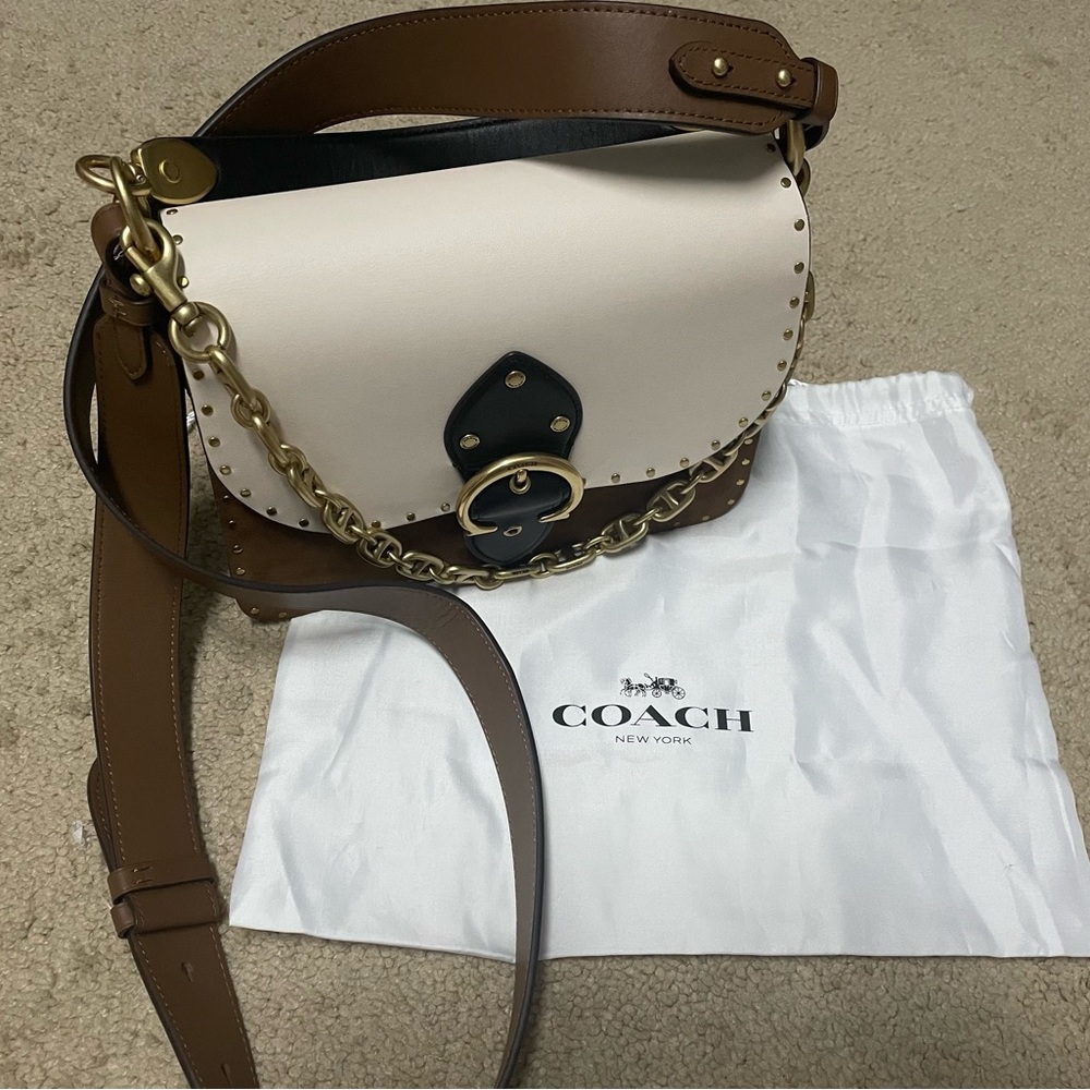 Coach Beats Shoulder bag